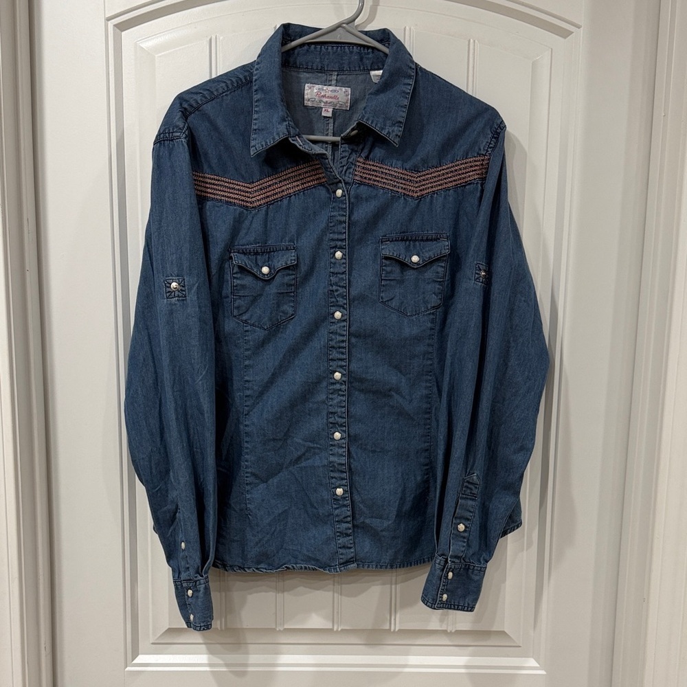 EUC Women’s Panhandle Denim Western Shirt